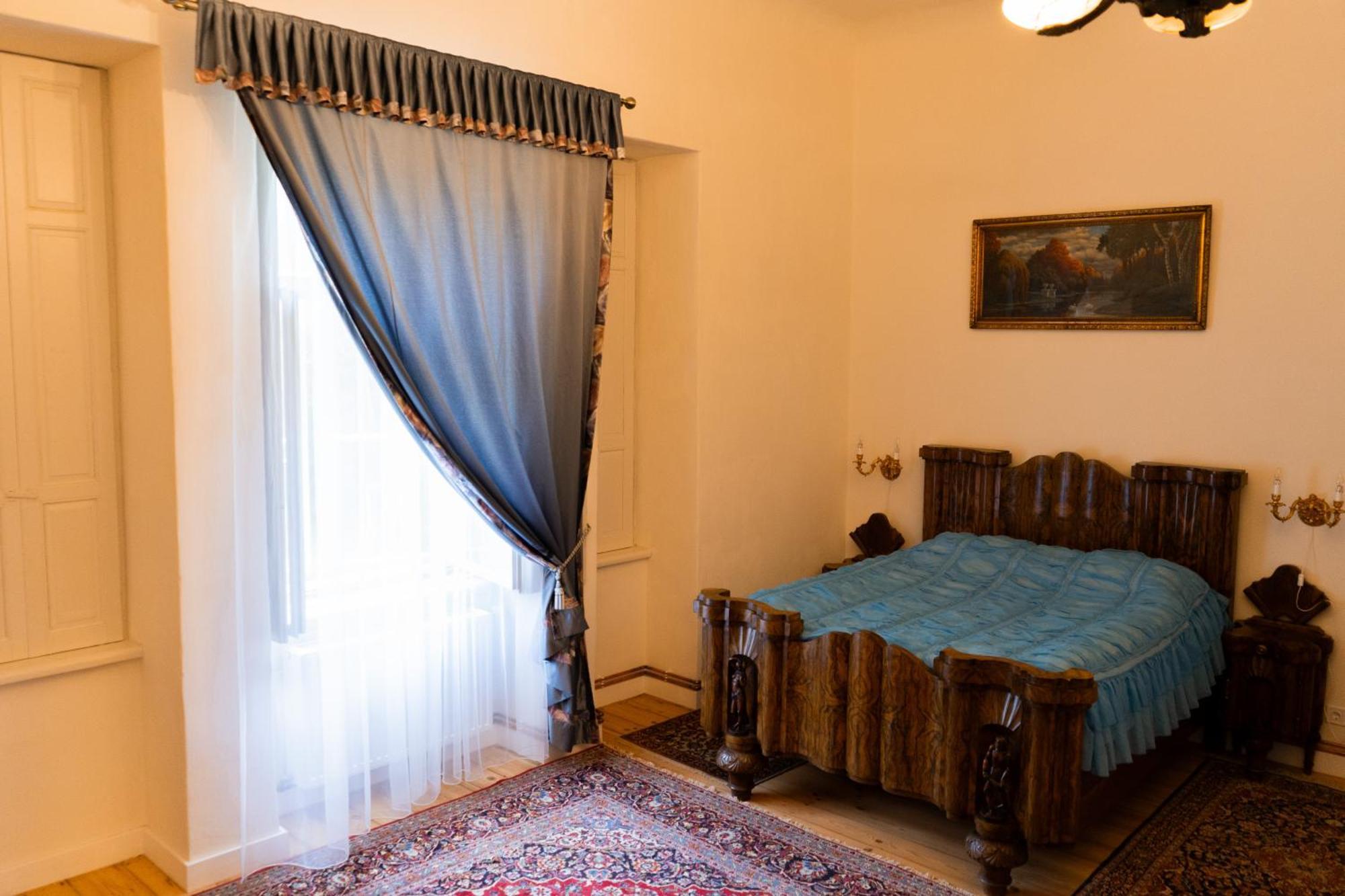 Hotel Edoles Pils Pokoj fotografie